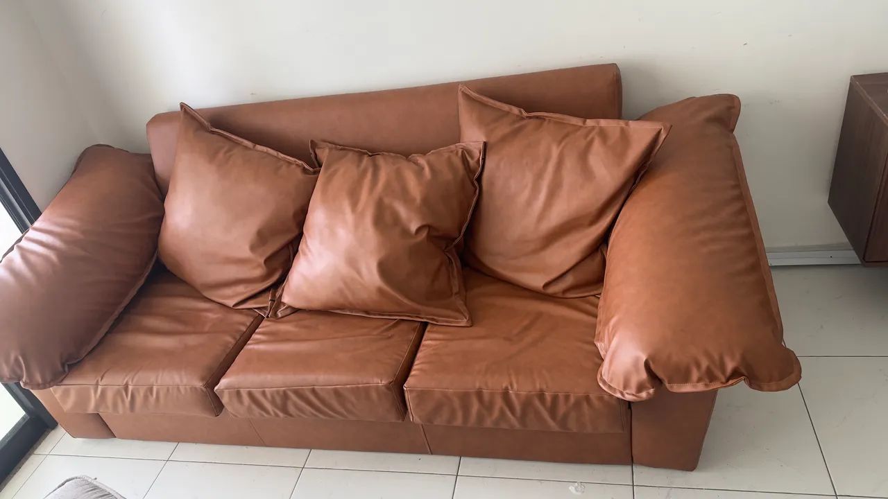 Sofa 3 lugares couro marrom