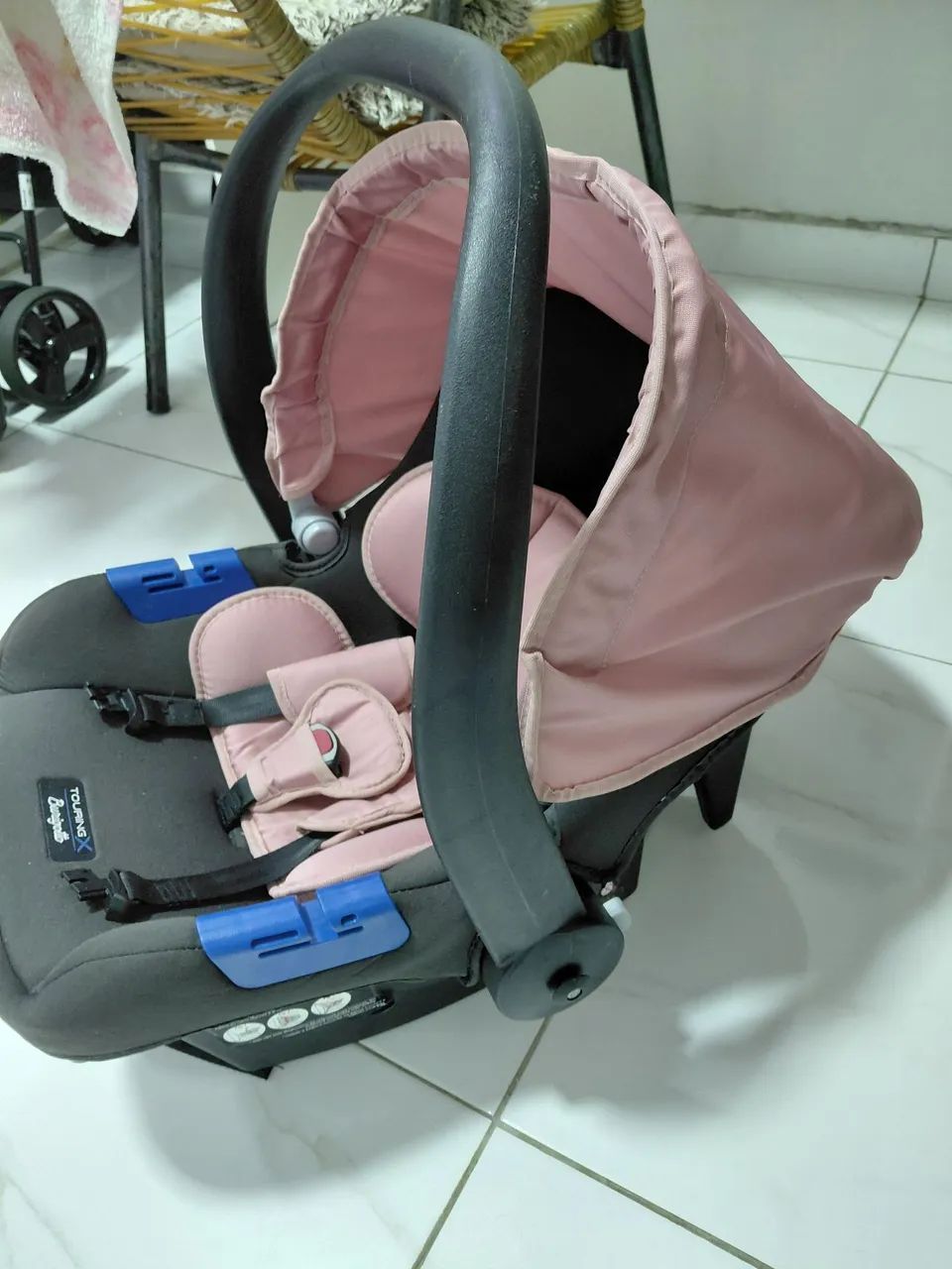 Bebê conforto pouco usado