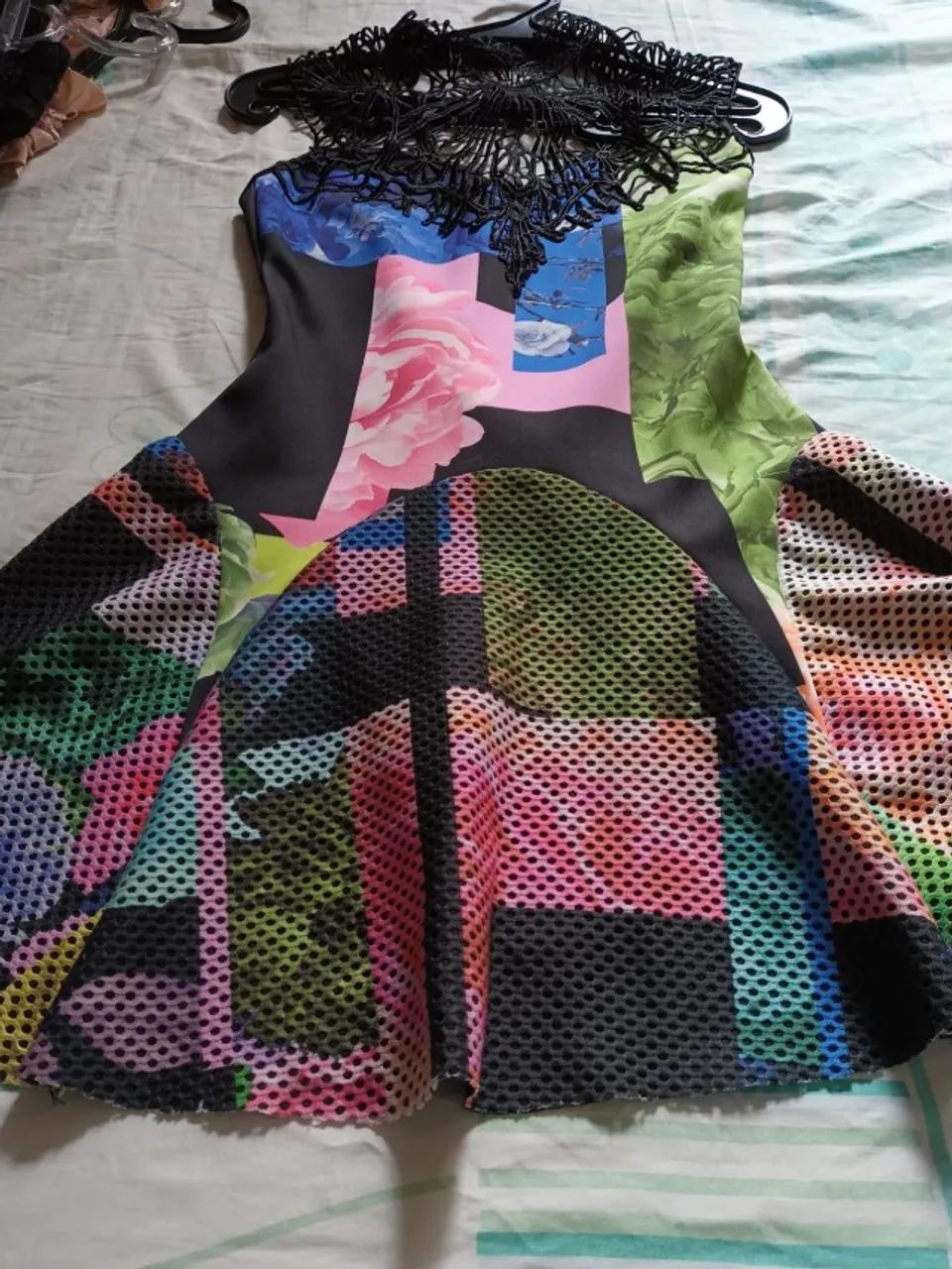 Estou vendo este vestido 
