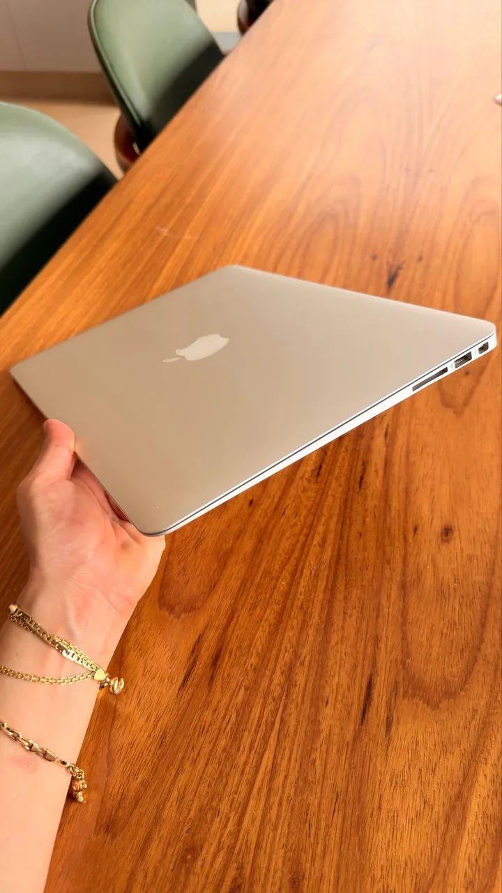 MacBook Air 13? 2013 - i5 / 4GB / SSD 256GB - Excelente estado