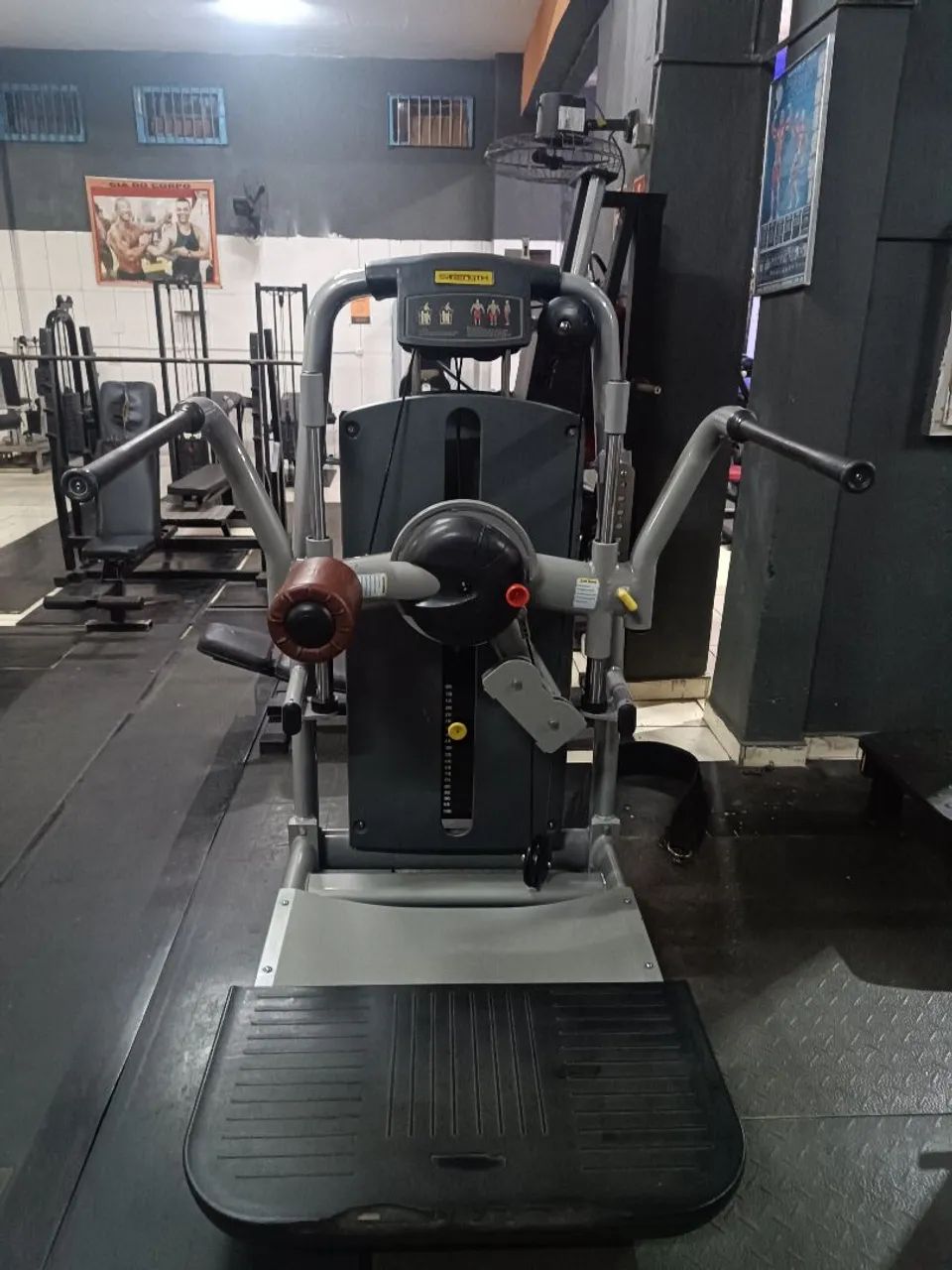 APOLLETE TECHNOGYM - EQUIPAMENTO PROFISSIONAL PARA ACADEMIA