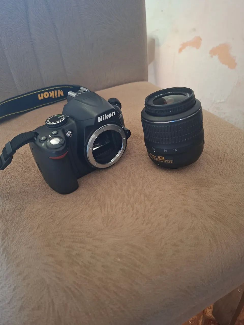 Câmera Nikon D3000 - Foto 2
