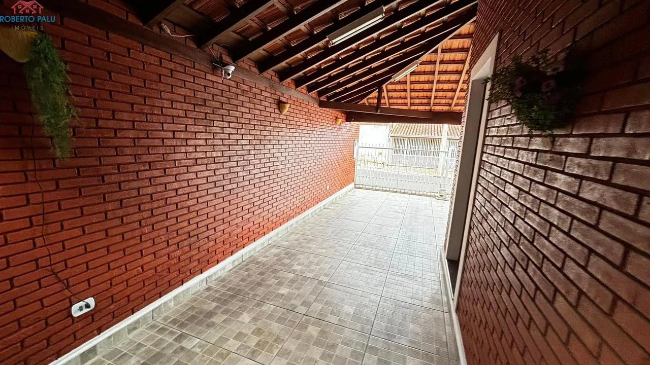 Casa com Quintal Grande e 3 Quartos à Venda em São Pedro REF: CA0126 - Foto 3