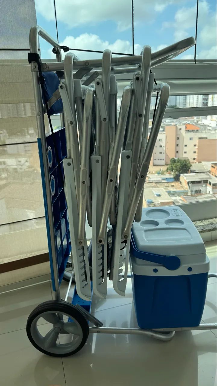 3 Cadeiras, carrinho e coller - Foto 2