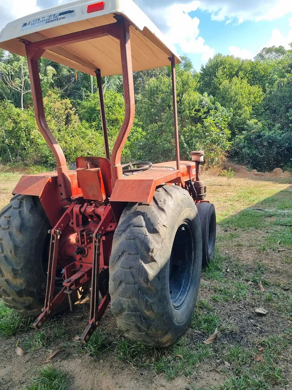 Trator Agrale 4200 ( Grade e Rocadeira) - Foto 2