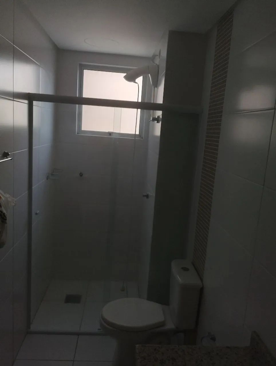 Manutenção de sacadas, instalação, e box de banheiro. - Foto 4