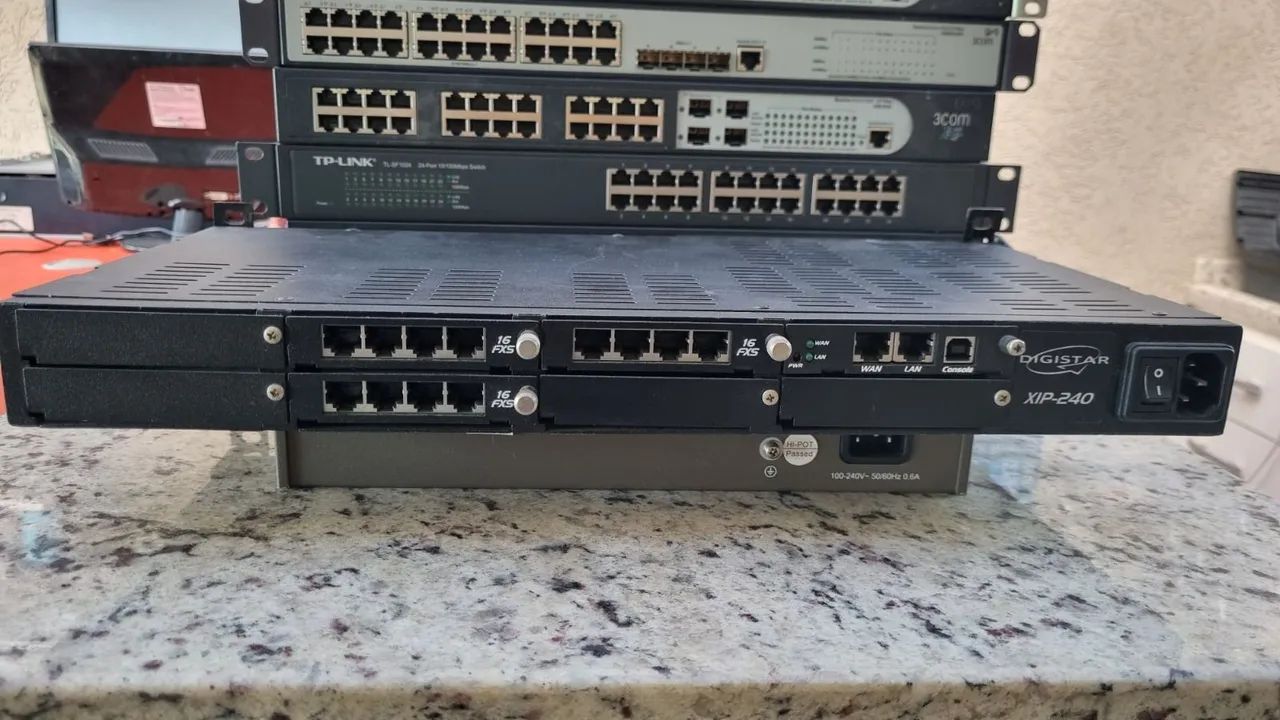 Central Telefonica - DIGISTAR XIP 240<br>