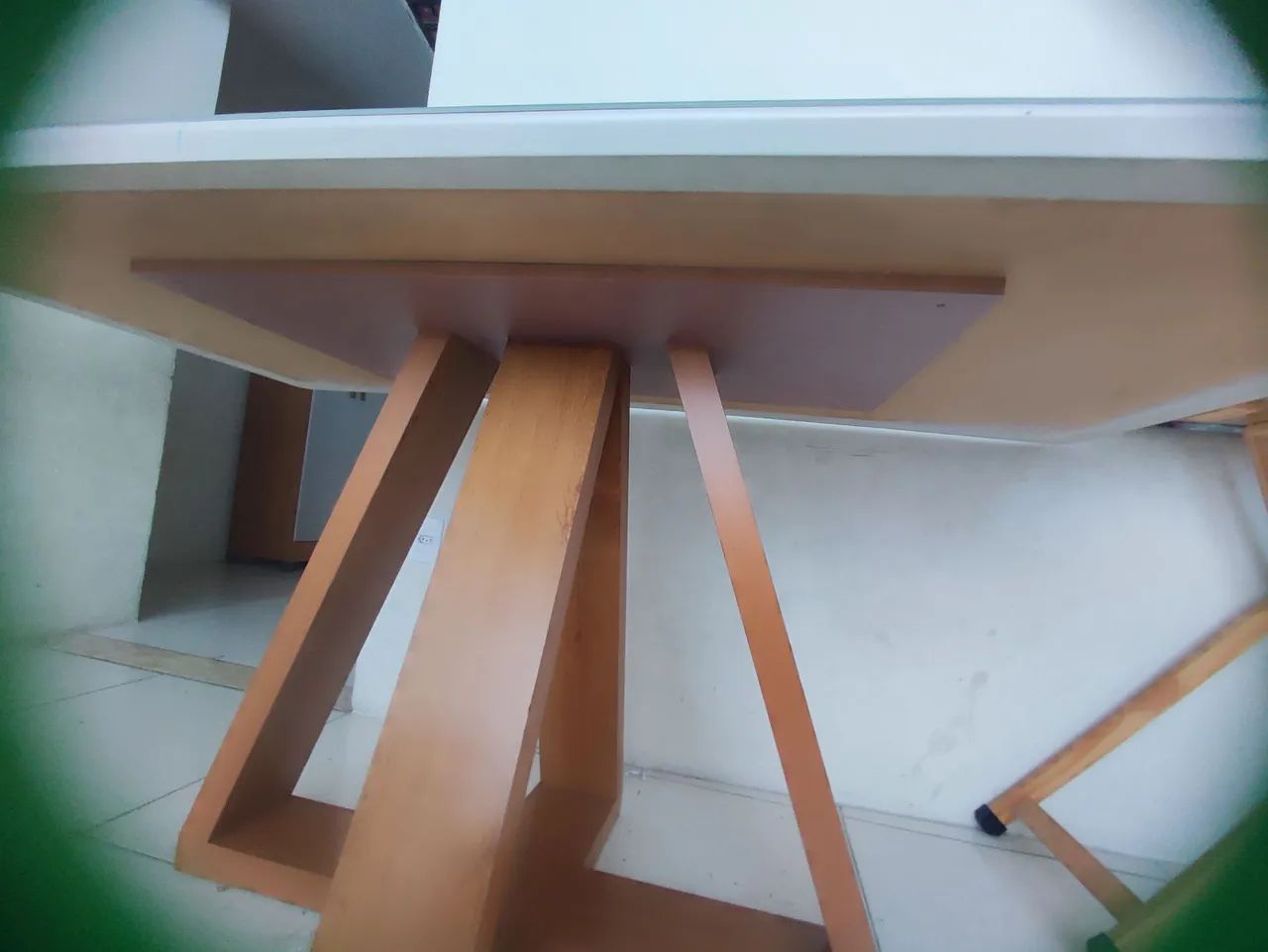 Vende-se mesa de jantar 1,80m comprimento. - Foto 2