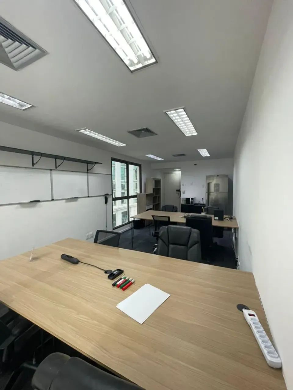 Excelente sala mobiliada - Le Monde Offices - Foto 5