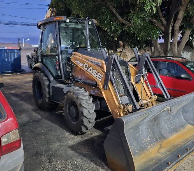 Retroescavadeira CASE 580N 2019 - Foto 2