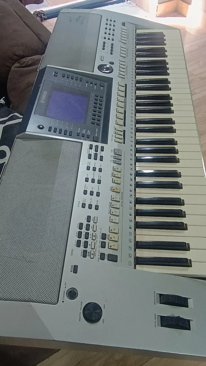 yamaha psr s700