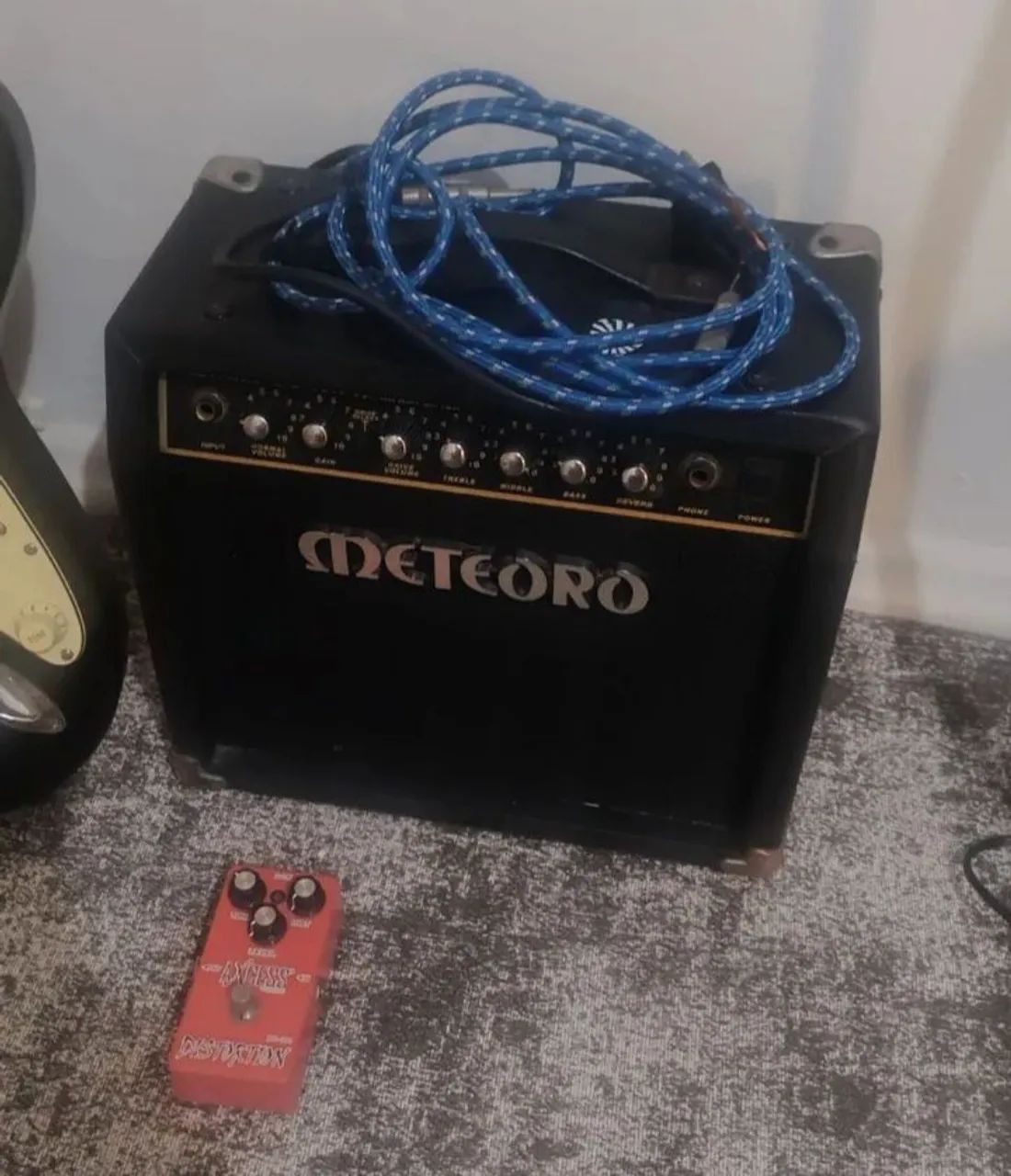 AMPLIFICADOR METEORO 400,00