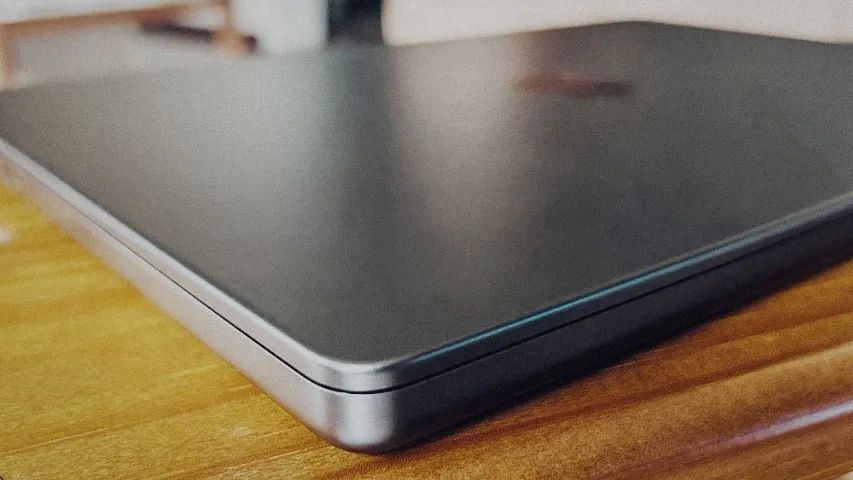 MacBook Pro 14" Apple M4 16GB 512GB Space Black | Excelente estado - Foto 5