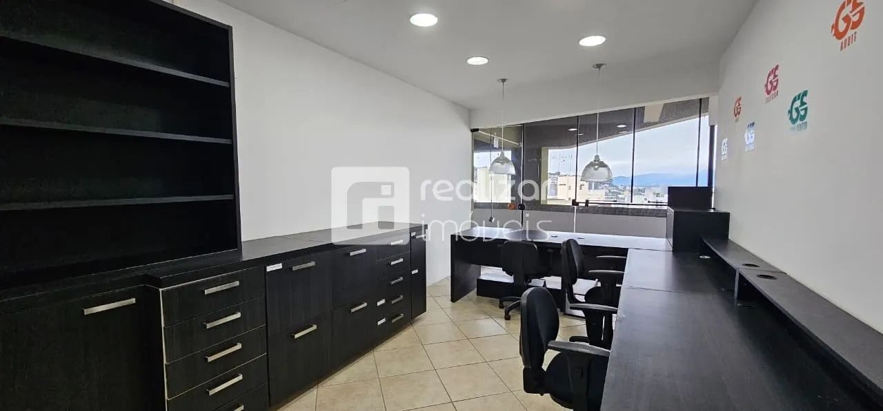 Sala para aluguel com 175 m² no Centro - Foto 2