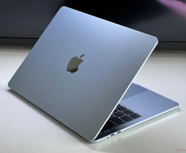 MacBook Air 13
