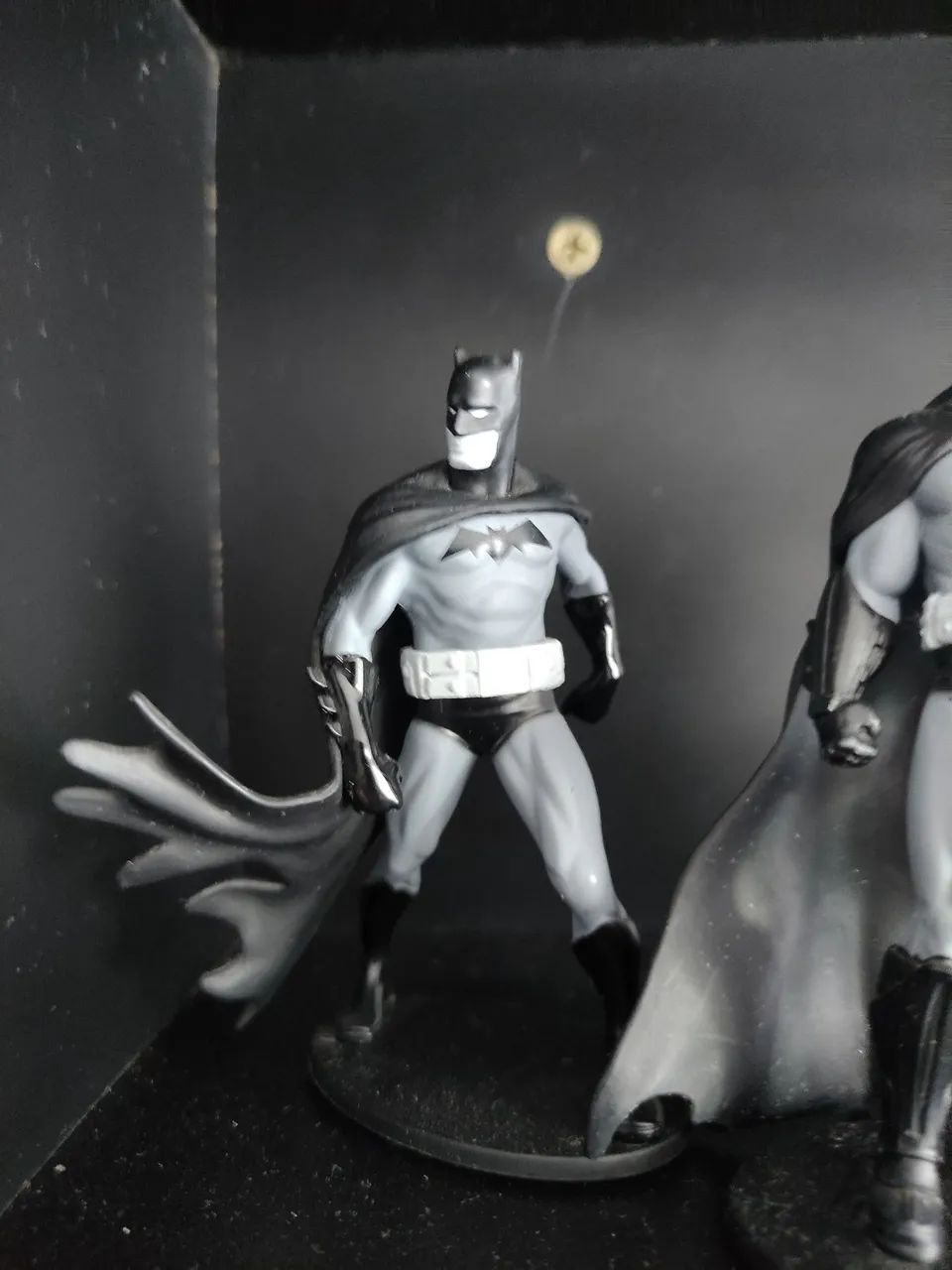 Batman - Black and White Action Figure - Foto 2