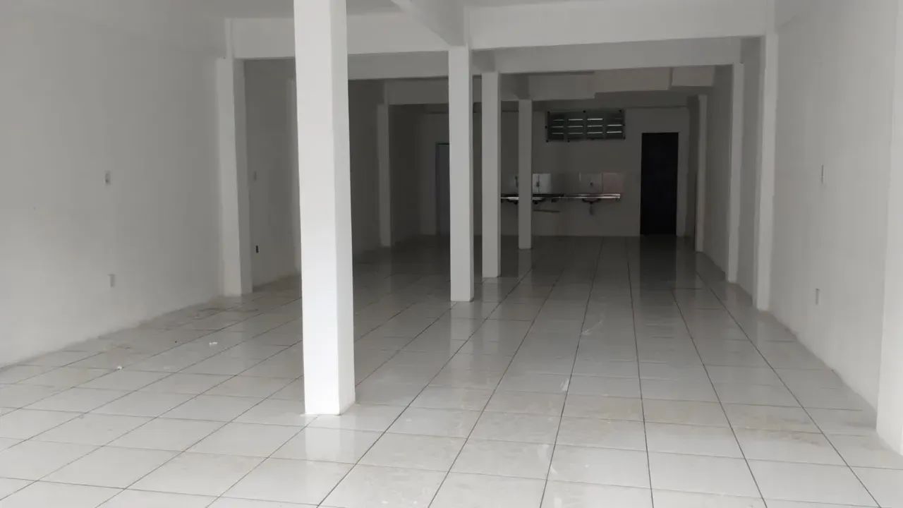 Excelente ponto comercial na Vila Peri! Traga seu negócio pra cá. - Foto 3