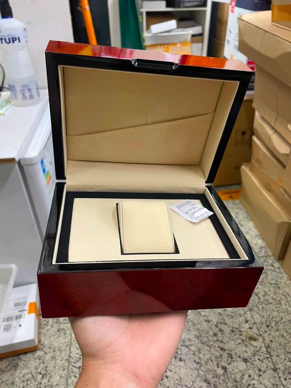 CAIXA DE RELÓGIO LUXUOSA