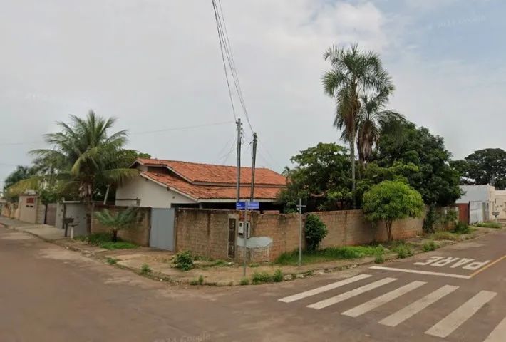 Lote de Esquina com 2 Casas - Foto 3