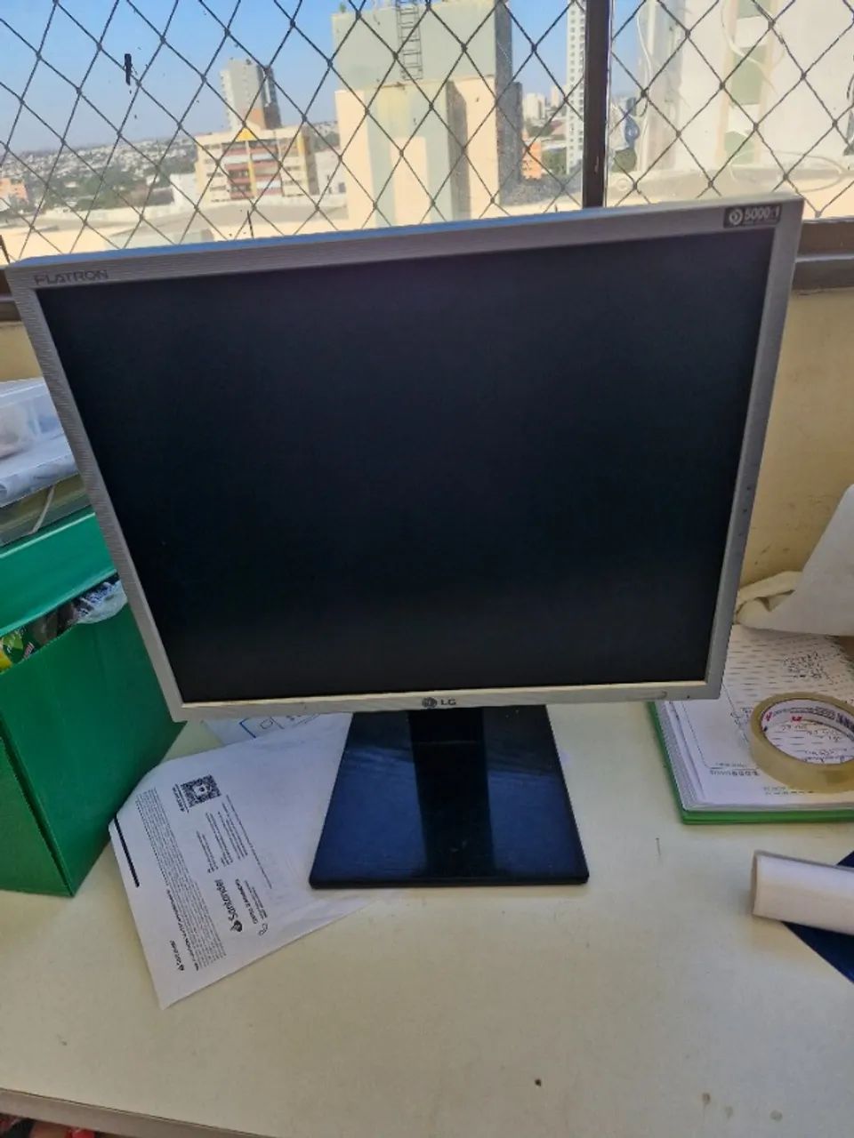 `MONITOR LG GRANDE