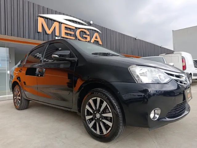 Toyota Etios Platinum Sed. 1.5 Flex 16V 4P Mec. 2015 - Foto 2