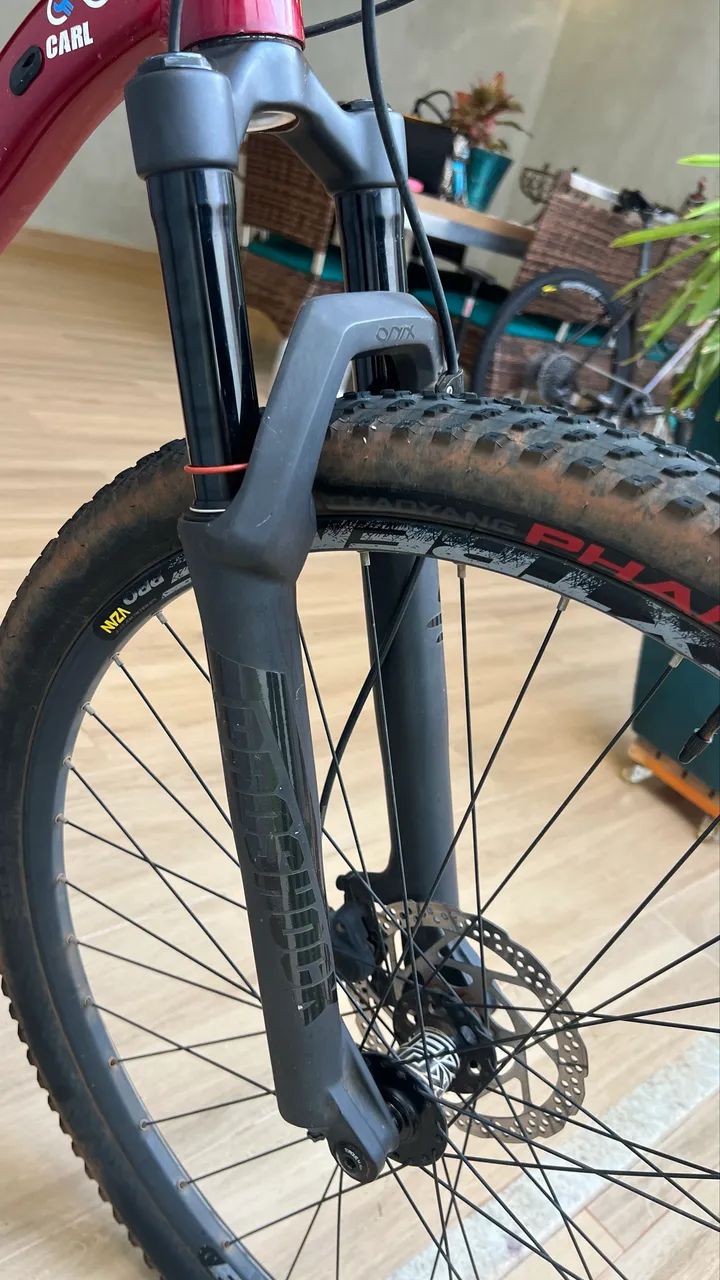 ABAIXEI PRA VENDER! Bike MTB Absolute Wild Boost 29 Tam L - 12v / Suspensão Ar Proshock - Foto 3