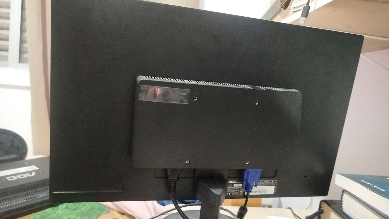 ? KIT 2 MONITORES AOC 22" + CABOS - R$ 500 - Foto 2