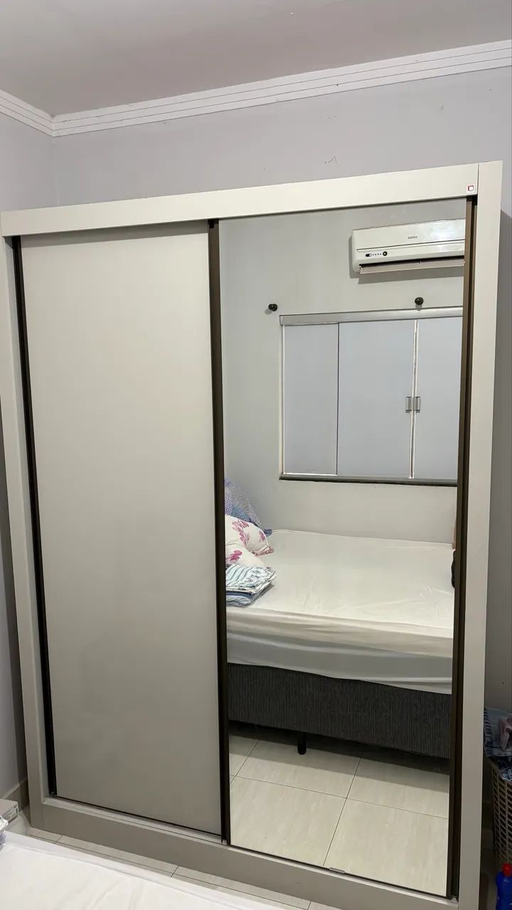 Vendo Guarda-roupa Solteiro 