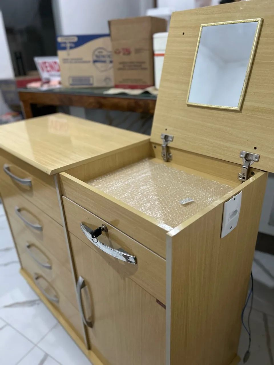 Cômoda usada