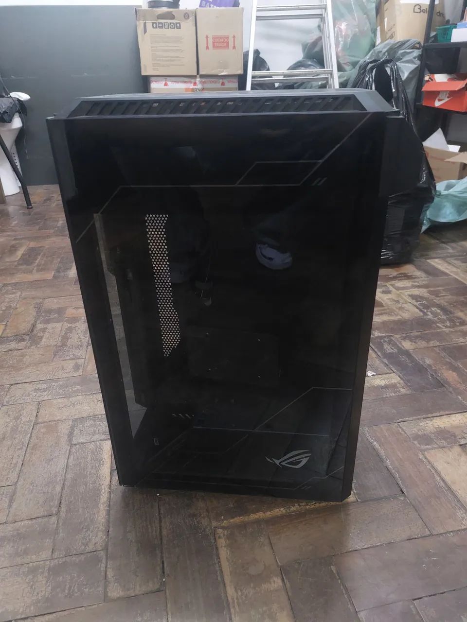 Azus ROG-Z11