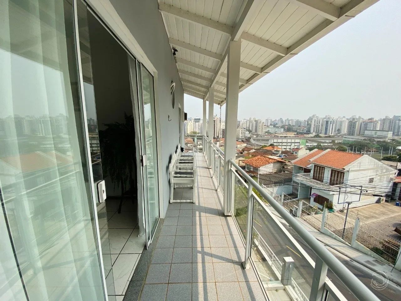 Casa residencial com 200m² e 2 kitnets no Centro de Florianópolis