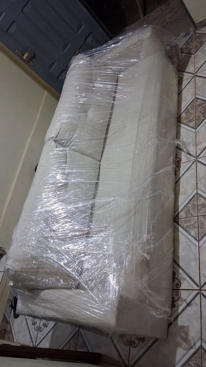 Sofá Herval 4 Lugares em Linho Bege - 2,30m Novo!! - Foto 4