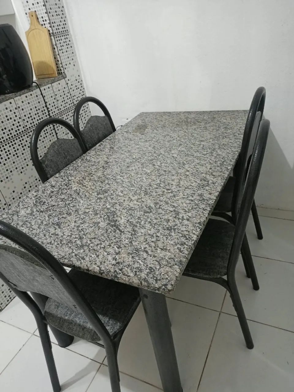 Mesa Com pedra de mármore 6 cadeiras - Foto 2