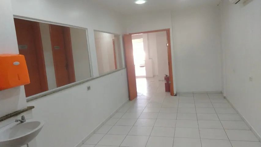Sala de 200 metros proxima Linha Verde - Foto 2