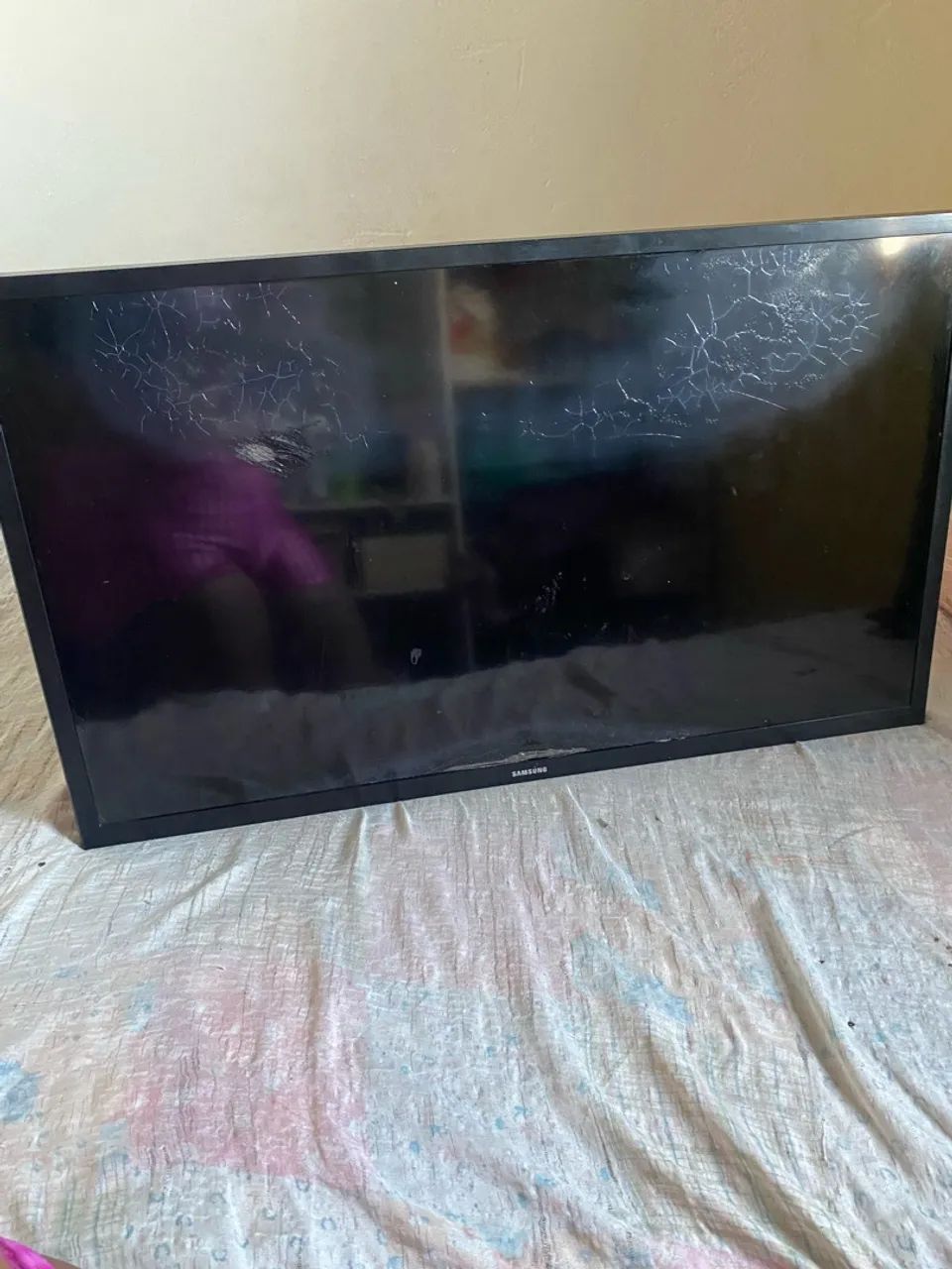 Vendo tv Samsung smart  - Foto 2