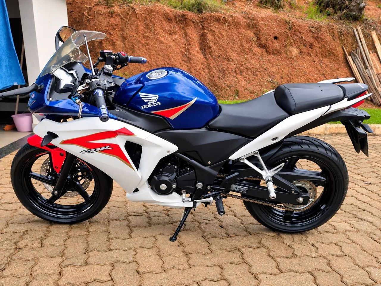 Vende-se cbr 250c - Foto 2