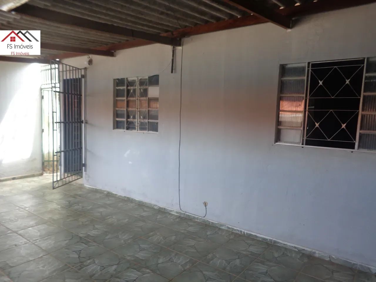 QR 221 Aceita Financiamento  Otimo Lote 154 m² com Casa 3 Quartos  Escriturado Samambaia N - Foto 2