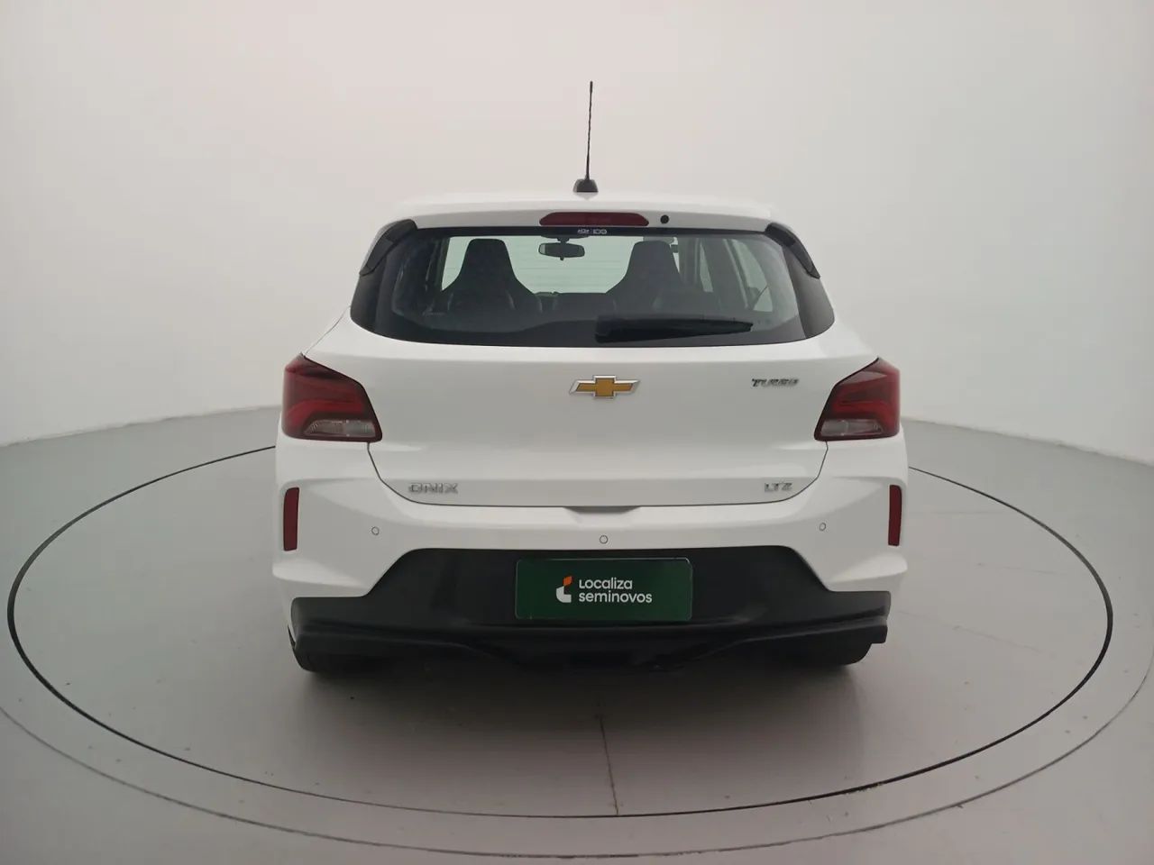 Chevrolet Onix Hatch LTZ 1.0 12V TB Flex Aut. 5P, foto 4 de 18
