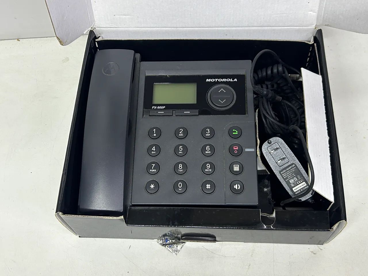 Telefone celular de mesa Motorola funcionando na caixa  - Foto 2