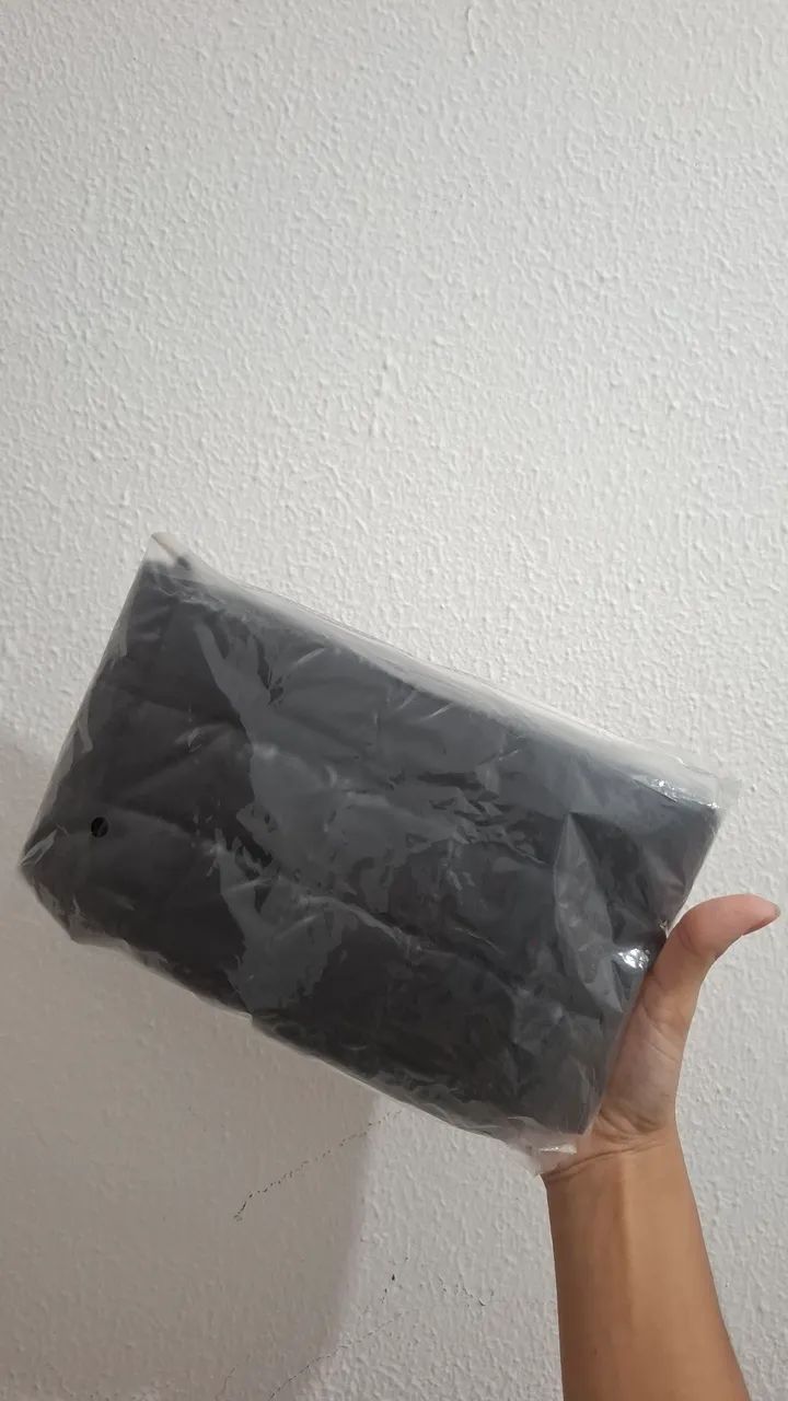 Necessaire puffer estofada com forro interno - Foto 4