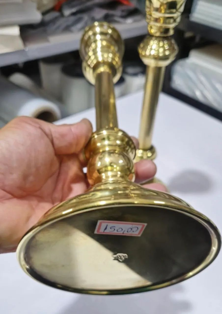 Par castiçal antigos latão dourado  - Foto 2