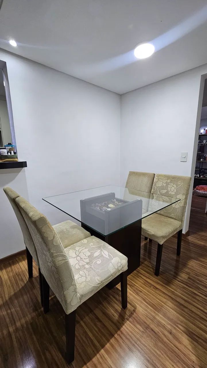 Mesa com 4 Cadeiras - Madeira Maciça - Foto 5