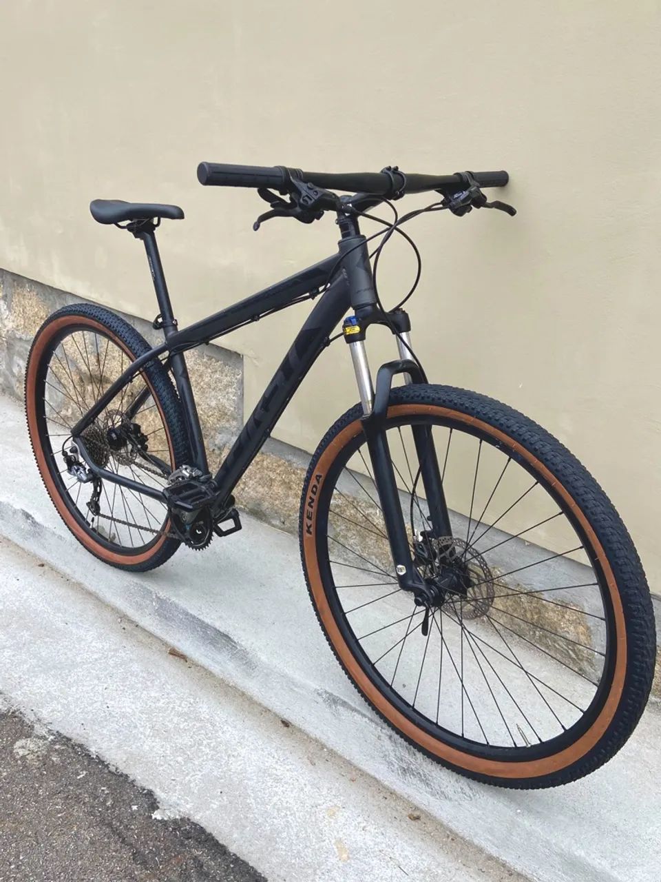 Bicicleta First aro 29 Shimano Alivio - Foto 2