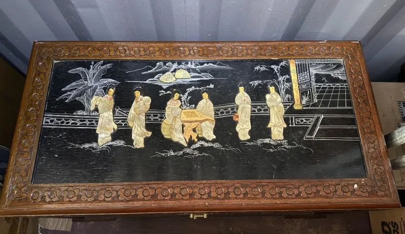 Baú / arca vintage chinesa em madeira e madrepérola - Foto 3