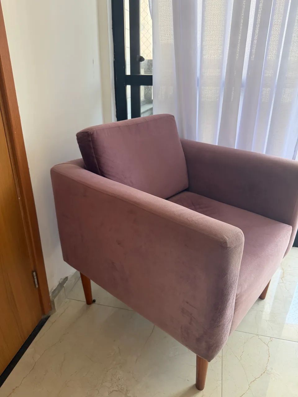 Poltrona Decorativa Retrô  - Foto 2