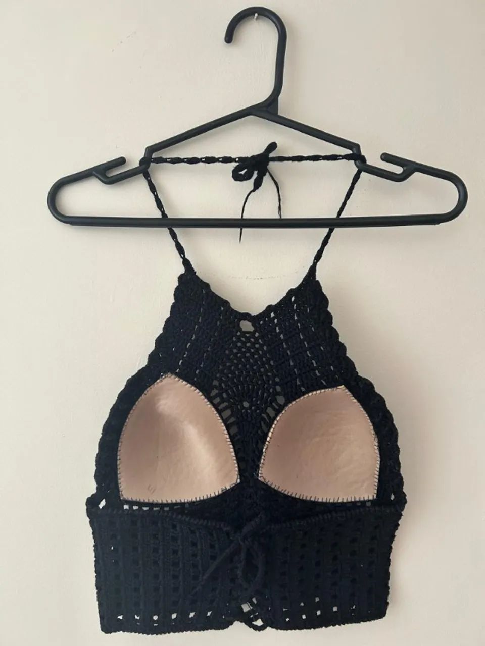 Cropped de Crochê Preto Artesanal - Foto 2