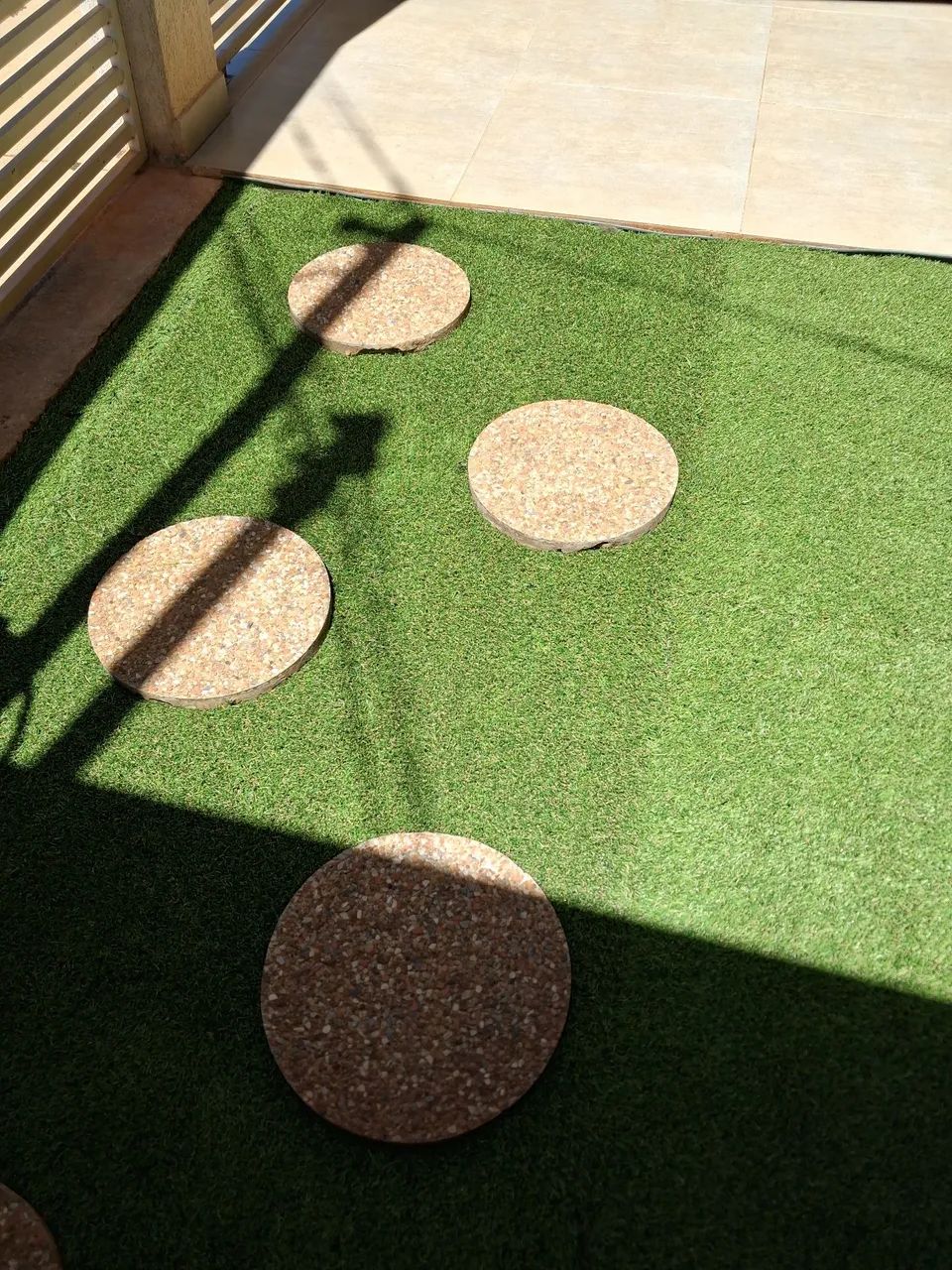 Pisante de pedra para jardim - 3 unidades