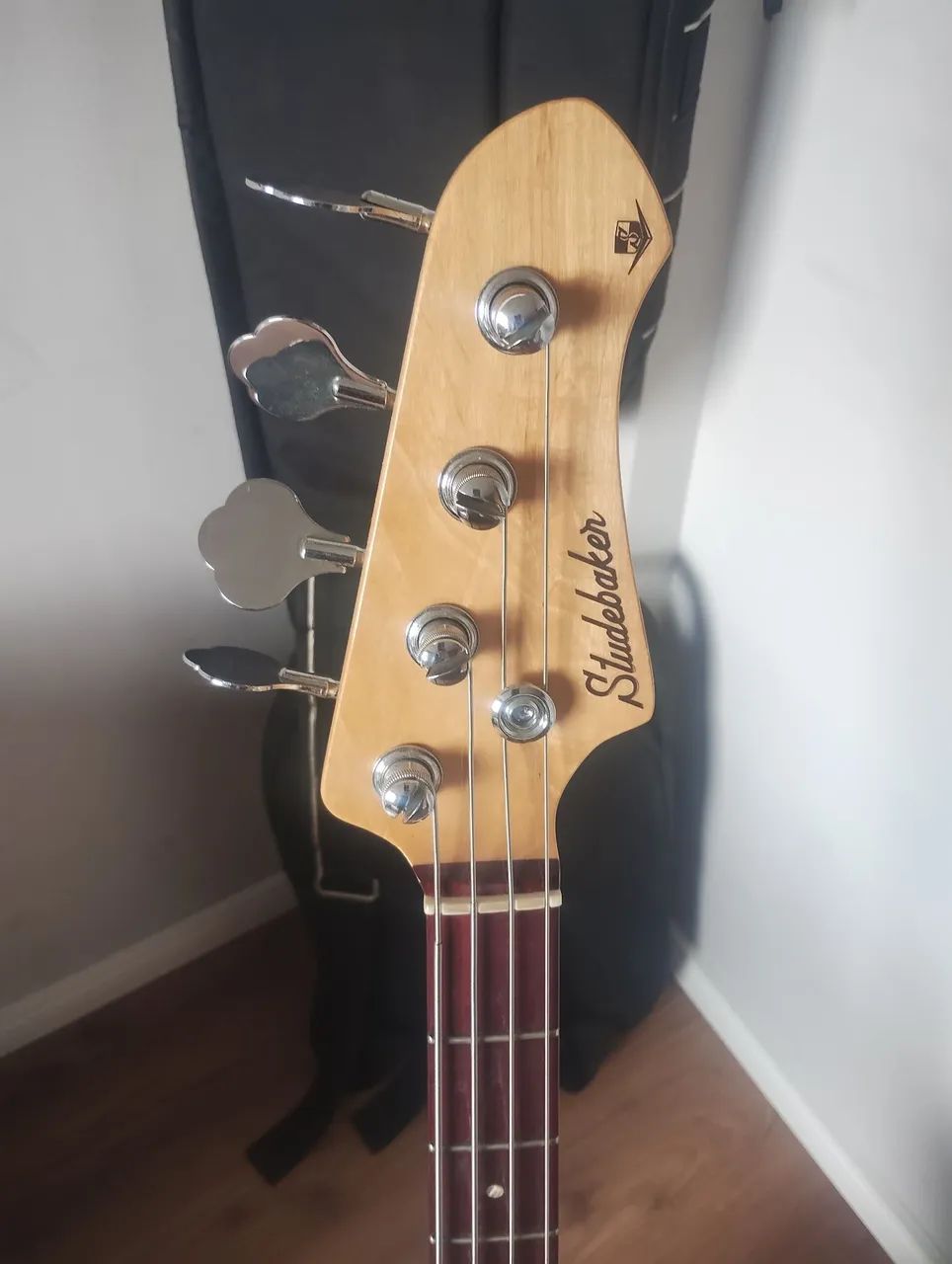 Jazz Bass Studebaker  - Foto 3