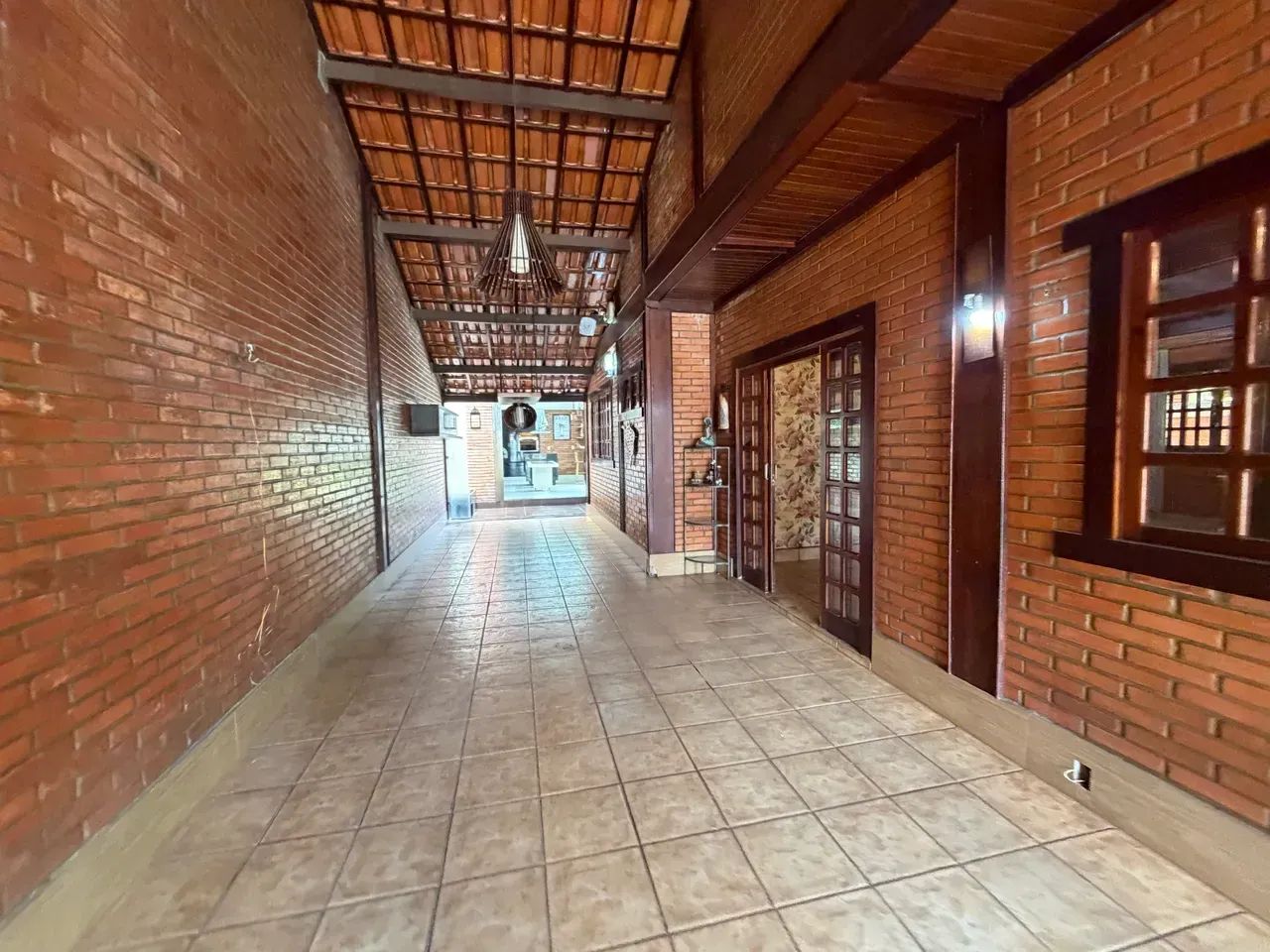 Sobrado com 4 Suítes, Piscina e Churrasqueira na 106 Sul - Foto 5