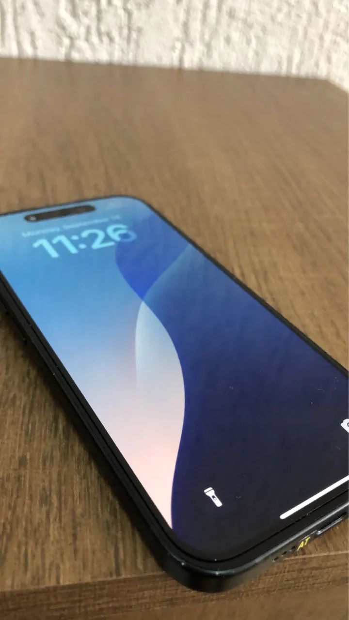 iPhone 15 128GB